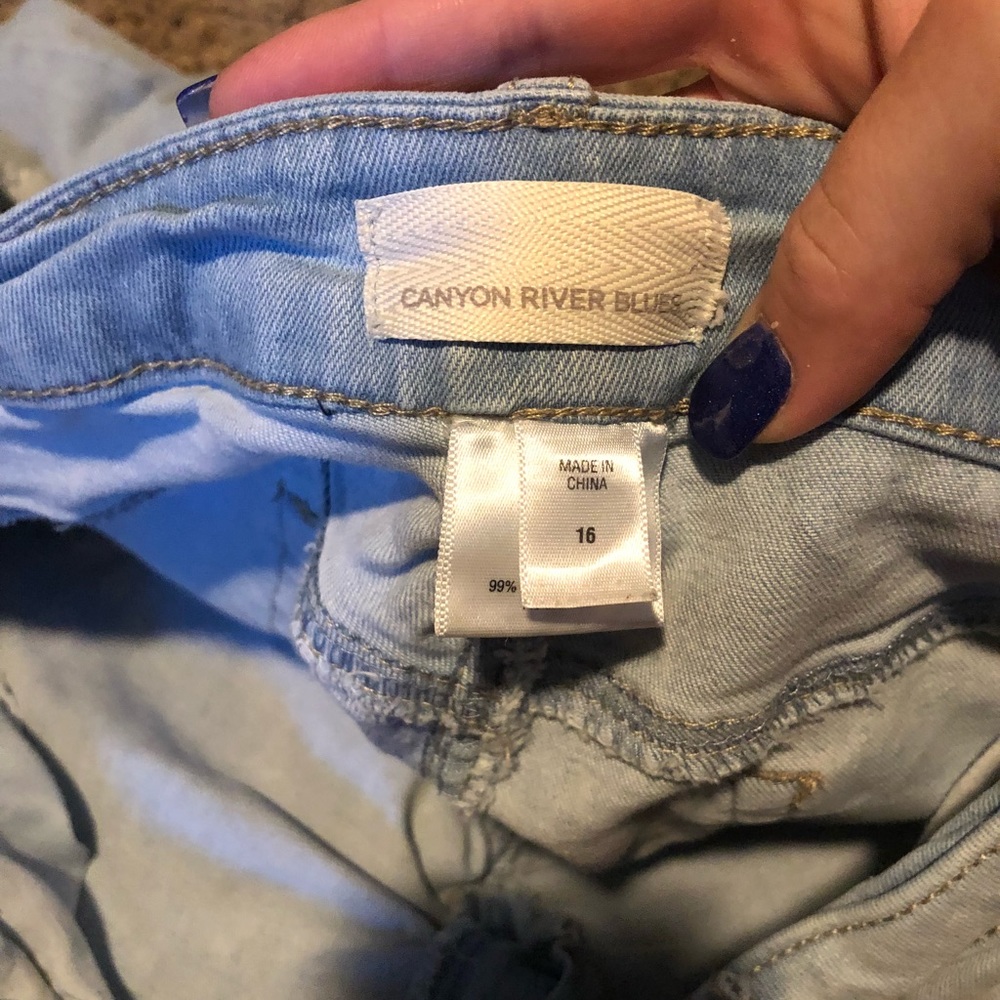 Distressed boyfriend jeans